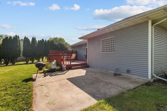 2282 WILLOW WAY DRIVE, Oshkosh, WI 54904