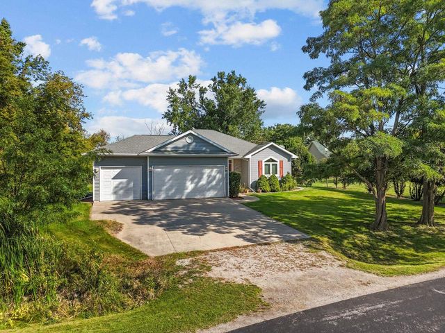 2282 WILLOW WAY DRIVE, Oshkosh, WI 54904