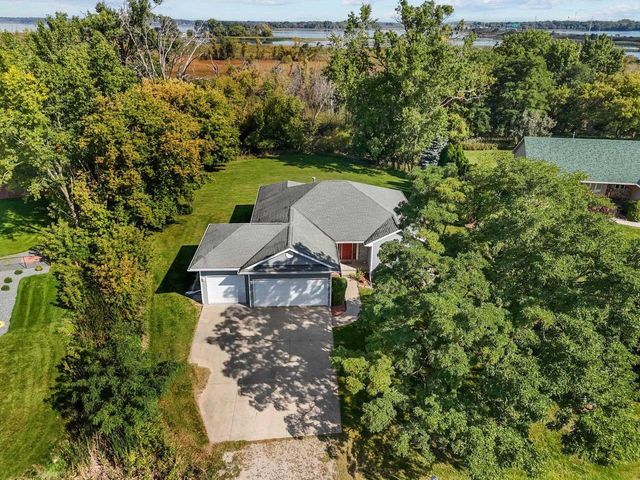 2282 WILLOW WAY DRIVE, Oshkosh, WI 54904