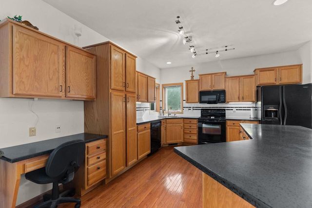 2282 WILLOW WAY DRIVE, Oshkosh, WI 54904