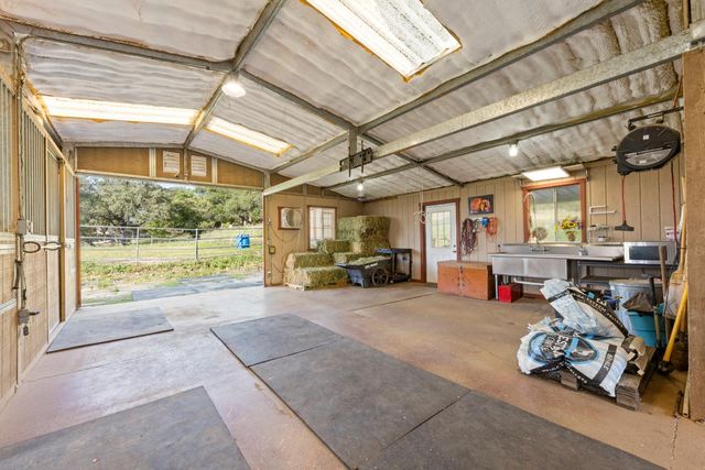 10000 Quail Hill Dr, Newcastle, CA 95658