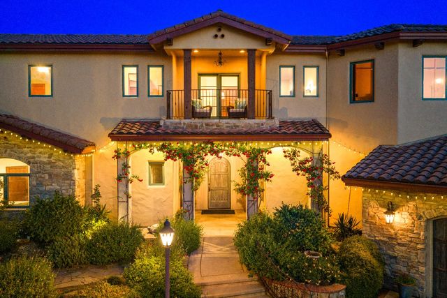10000 Quail Hill Dr, Newcastle, CA 95658