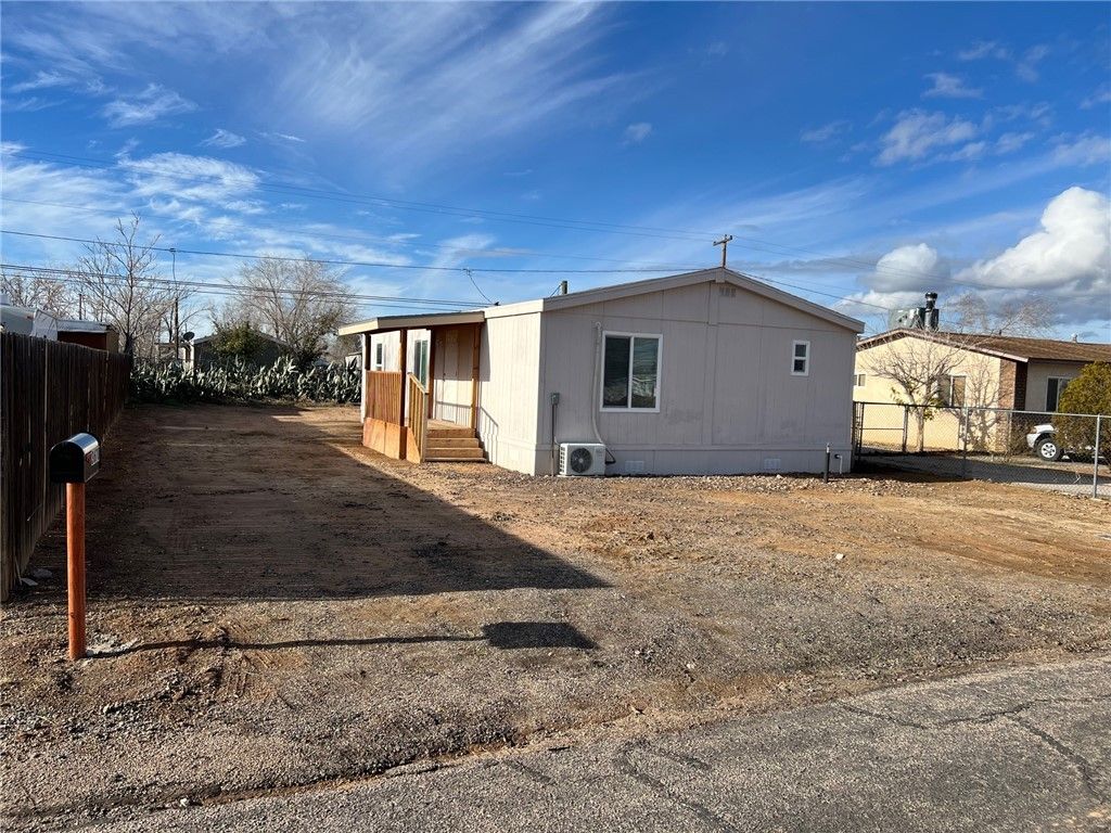 3678 E Canary Lane, Kingman, AZ 86409