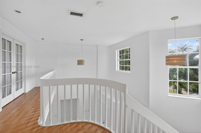 15591 SW 45th Ter, Miami, FL 33185