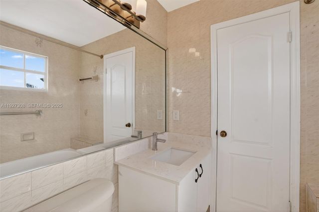 15591 SW 45th Ter, Miami, FL 33185