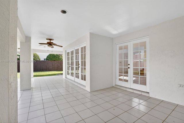 15591 SW 45th Ter, Miami, FL 33185