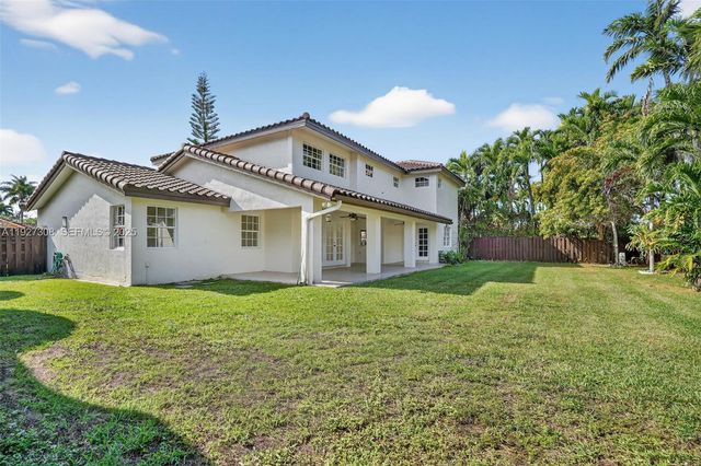 15591 SW 45th Ter, Miami, FL 33185