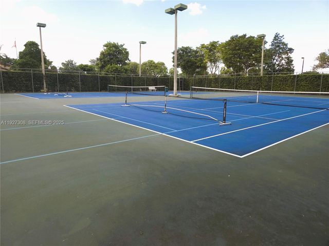 15591 SW 45th Ter, Miami, FL 33185