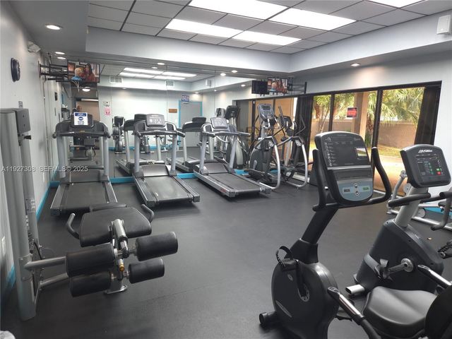 15591 SW 45th Ter, Miami, FL 33185