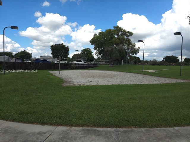 15591 SW 45th Ter, Miami, FL 33185