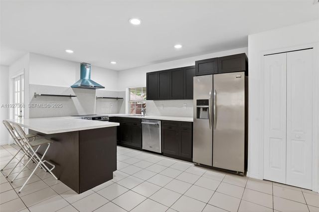 15591 SW 45th Ter, Miami, FL 33185