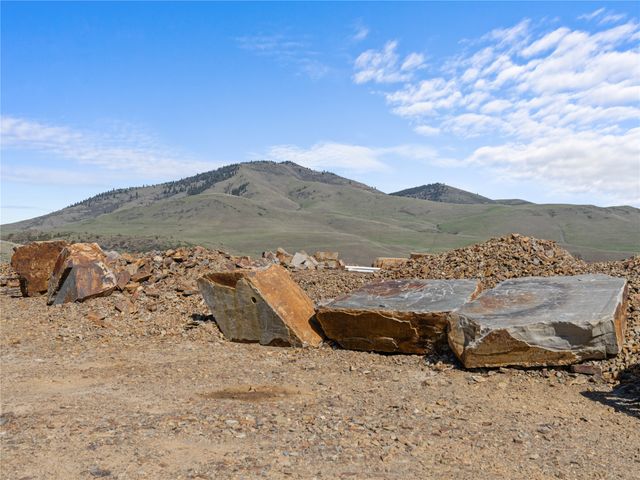 NHN Windmill Road, Hot Springs, MT 59845