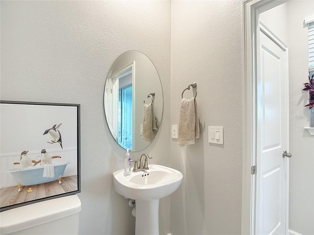 19219 BLUE POND DRIVE, Lutz, FL 33558