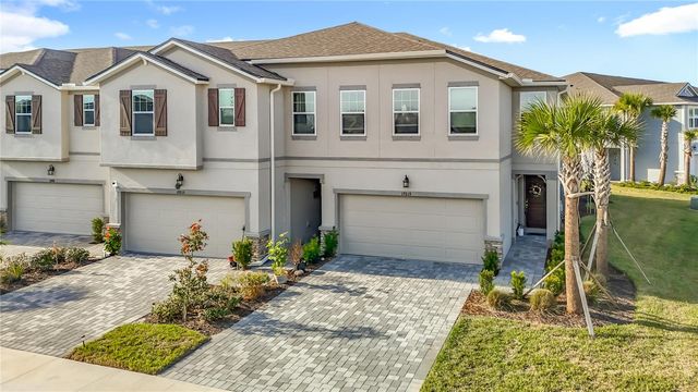 19219 BLUE POND DRIVE, Lutz, FL 33558