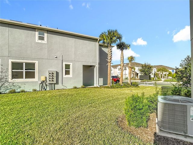 19219 BLUE POND DRIVE, Lutz, FL 33558