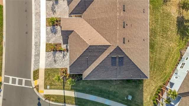 19219 BLUE POND DRIVE, Lutz, FL 33558