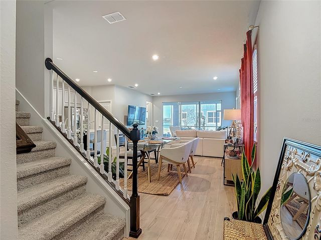 19219 BLUE POND DRIVE, Lutz, FL 33558