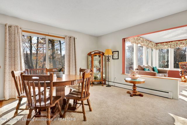 1037 W Main Street, Grand Ledge, MI 48837