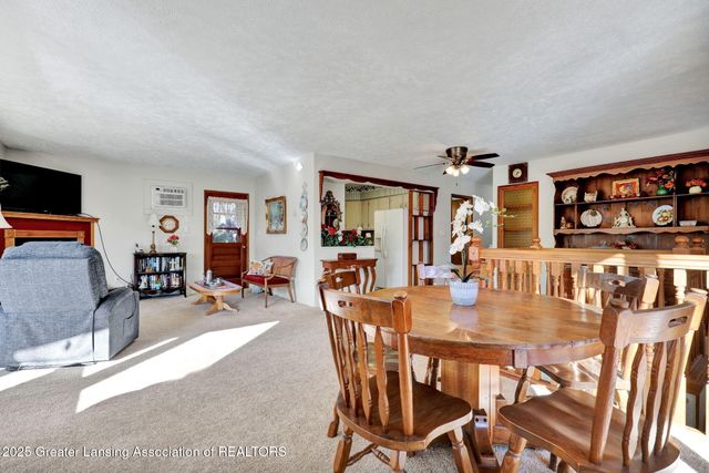 1037 W Main Street, Grand Ledge, MI 48837