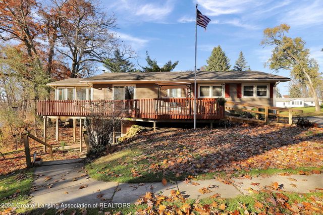 1037 W Main Street, Grand Ledge, MI 48837