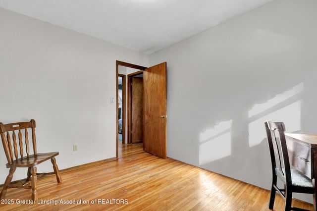 1037 W Main Street, Grand Ledge, MI 48837