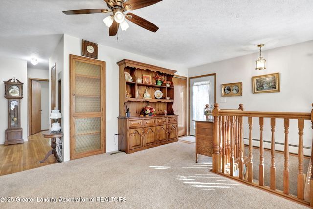 1037 W Main Street, Grand Ledge, MI 48837