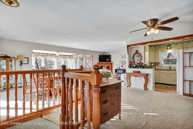 1037 W Main Street, Grand Ledge, MI 48837