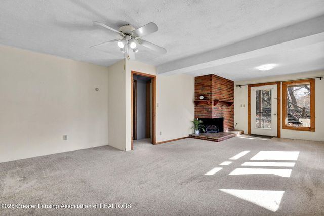 1037 W Main Street, Grand Ledge, MI 48837