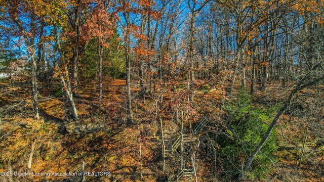 1037 W Main Street, Grand Ledge, MI 48837