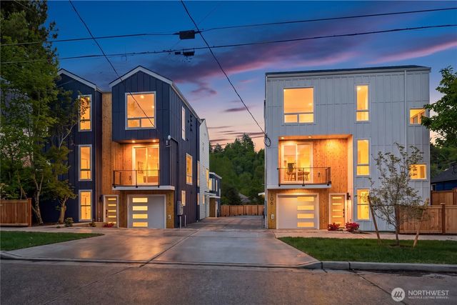106 29th Avenue E, Seattle, WA 98112