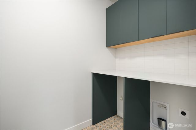 106 29th Avenue E, Seattle, WA 98112