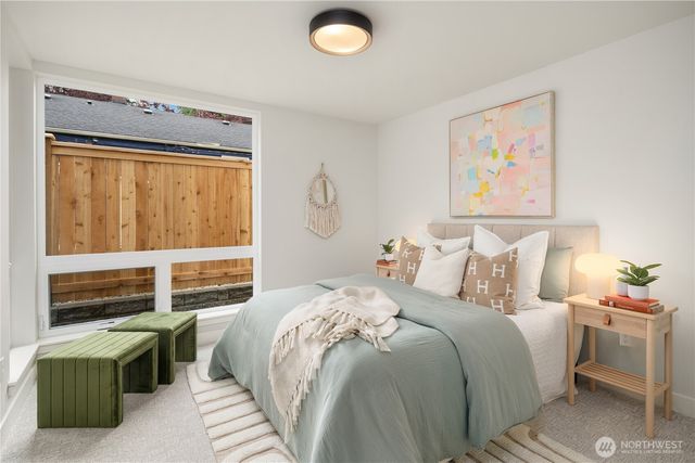 106 29th Avenue E, Seattle, WA 98112