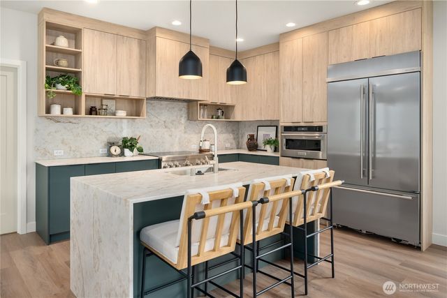 106 29th Avenue E, Seattle, WA 98112