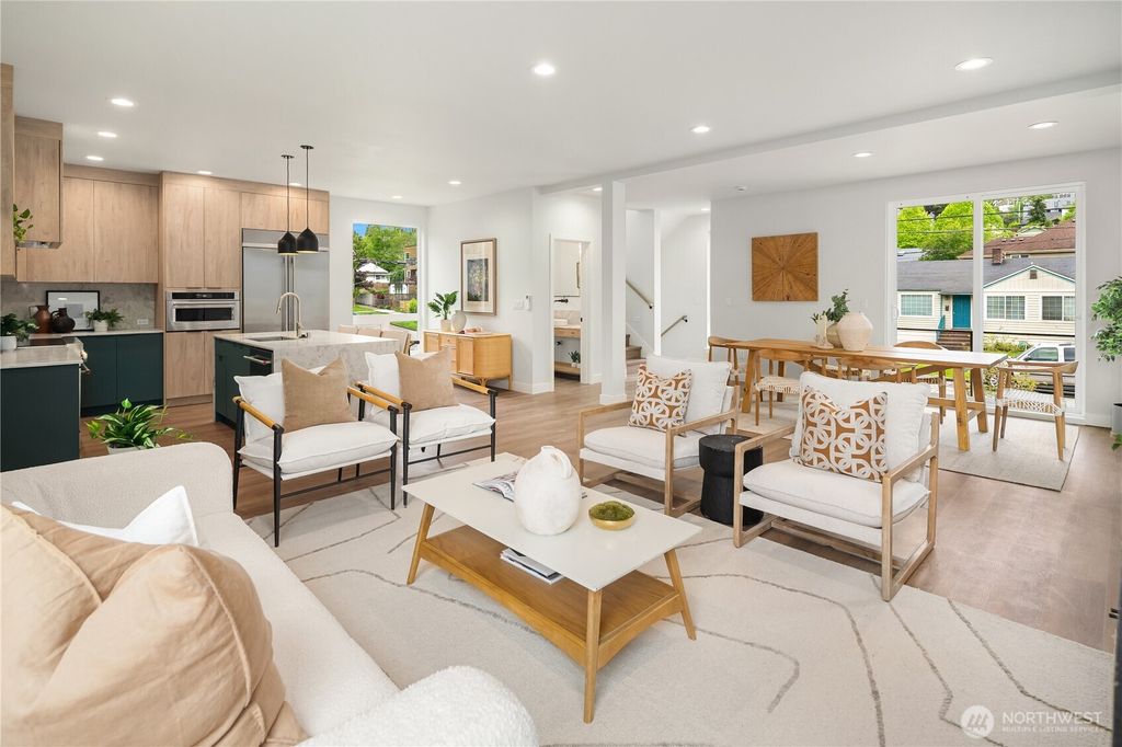 106 29th Avenue E, Seattle, WA 98112