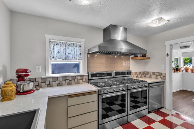 3828 N E St, Spokane, WA 99205