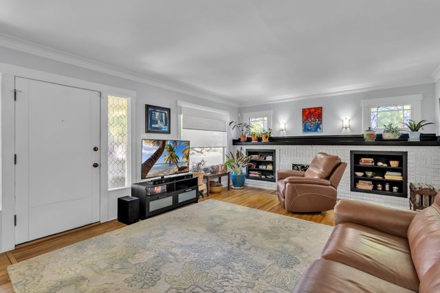 3828 N E St, Spokane, WA 99205
