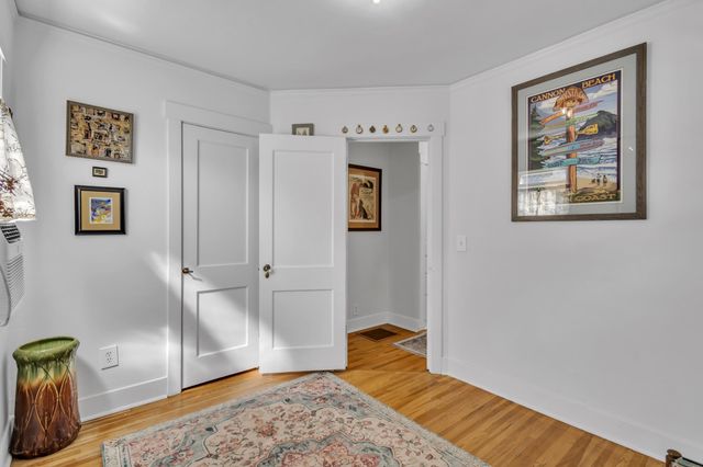 3828 N E St, Spokane, WA 99205