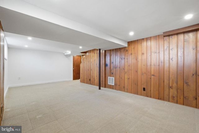 835 BOWIE RD, Rockville, MD 20852