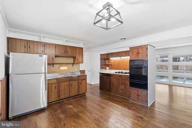 835 BOWIE RD, Rockville, MD 20852