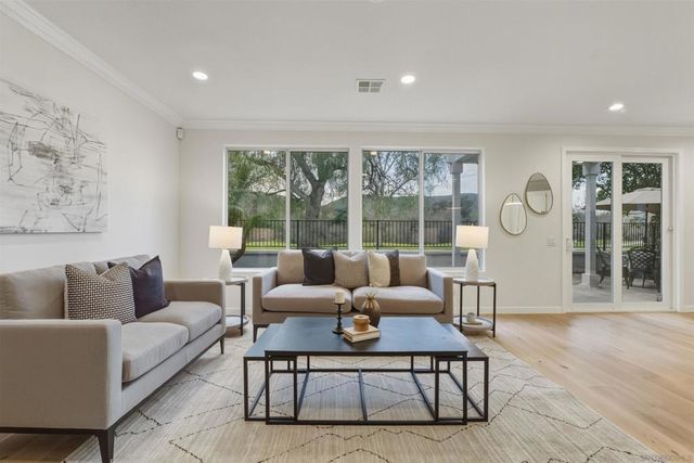 564 Golf Glen Dr, San Marcos, CA 92069