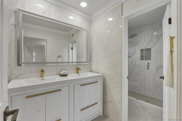 564 Golf Glen Dr, San Marcos, CA 92069