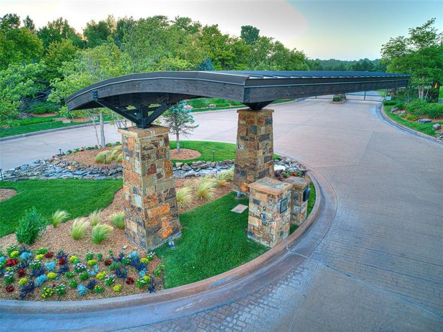 5541 Harper Creek Trail, Edmond, OK 73034