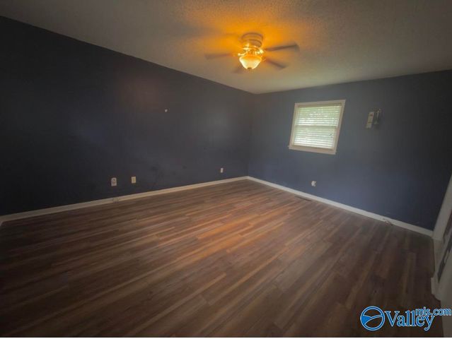108 South Hawk Drive, Rainbow City, AL 35906