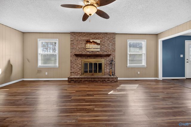 108 South Hawk Drive, Rainbow City, AL 35906