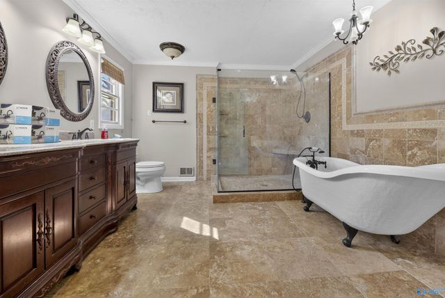 108 South Hawk Drive, Rainbow City, AL 35906