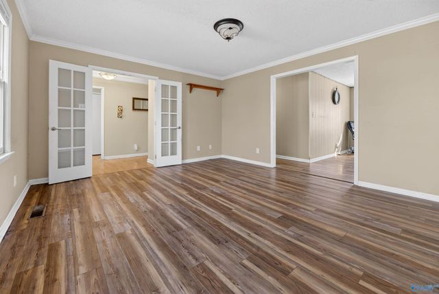 108 South Hawk Drive, Rainbow City, AL 35906