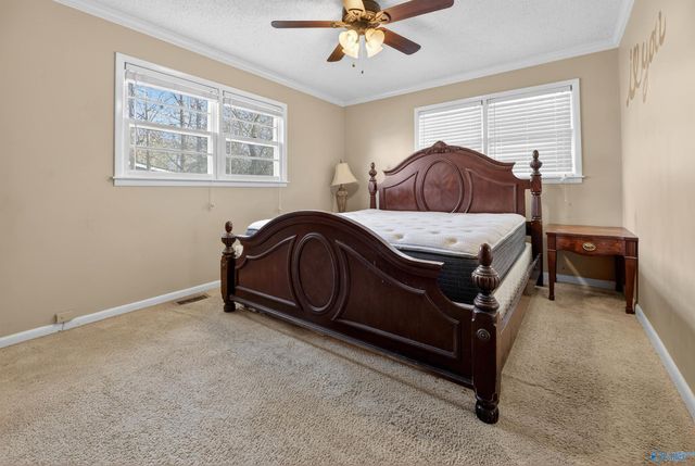 108 South Hawk Drive, Rainbow City, AL 35906