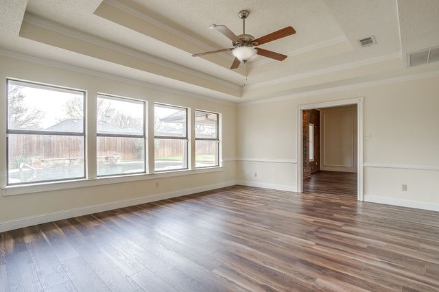 8016 Kendra Lane, North Richland Hills, TX 76182