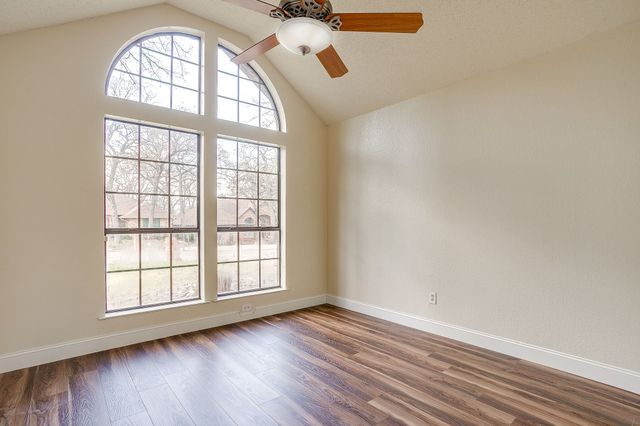 8016 Kendra Lane, North Richland Hills, TX 76182