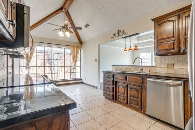 8016 Kendra Lane, North Richland Hills, TX 76182